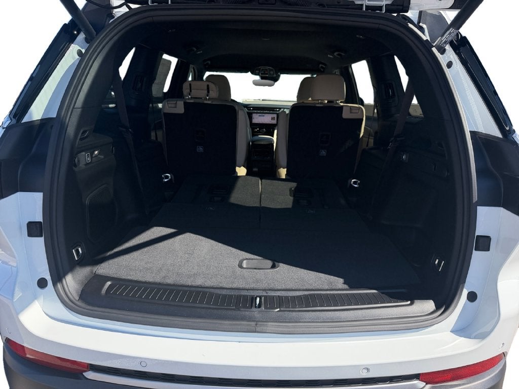 2027 Jeep Grand Cherokee GRAND CHEROKEE L LIMITED 4X4