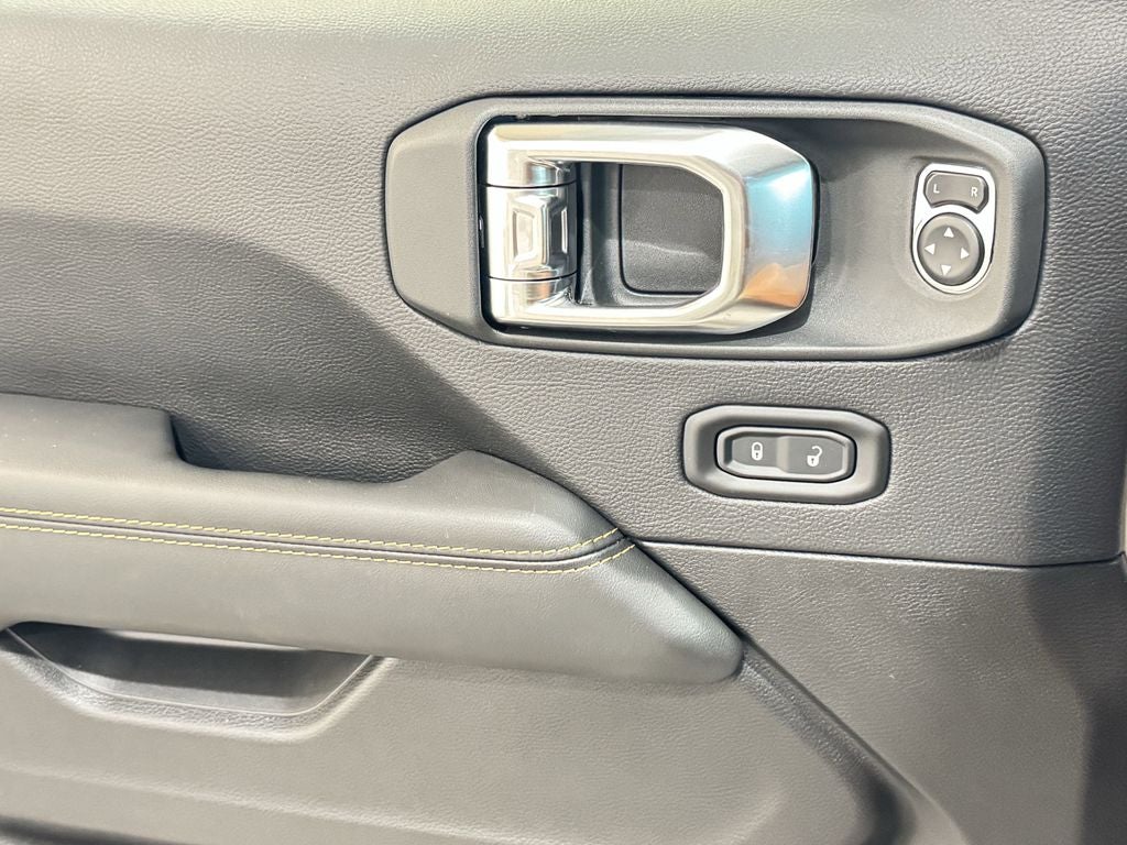 2025 Jeep Wrangler WRANGLER 4-DOOR RUBICON 392