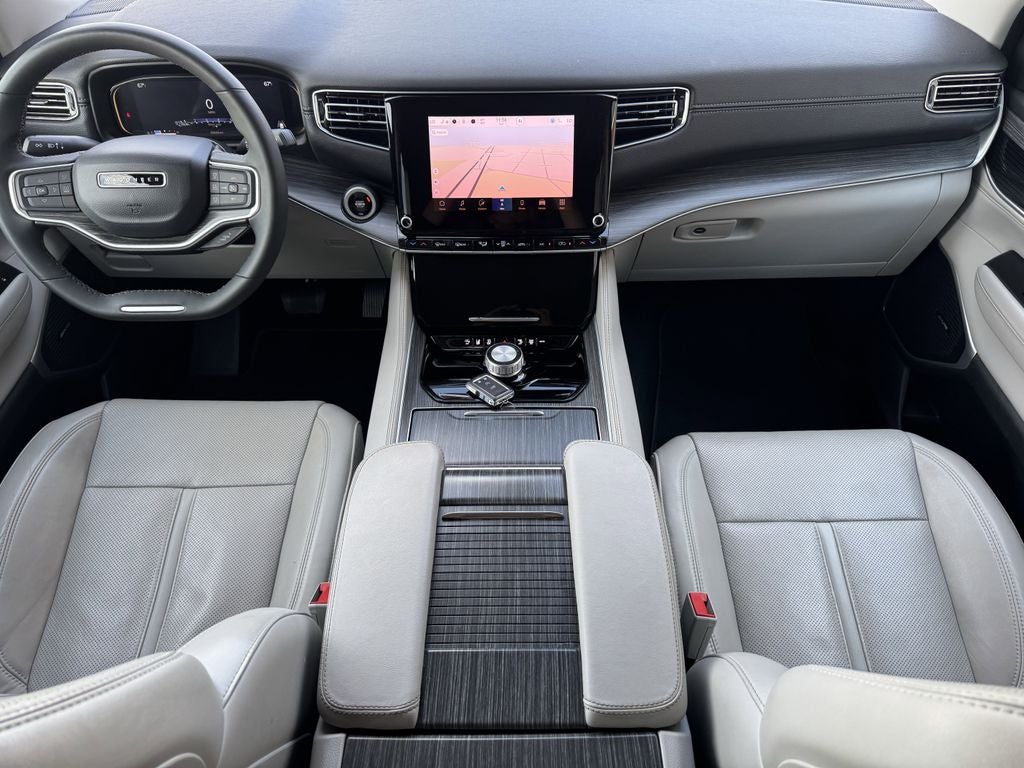 2024 Jeep Wagoneer L Series II 4x2