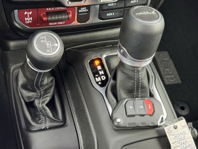 2025 Jeep Gladiator GLADIATOR MOJAVE 4X4