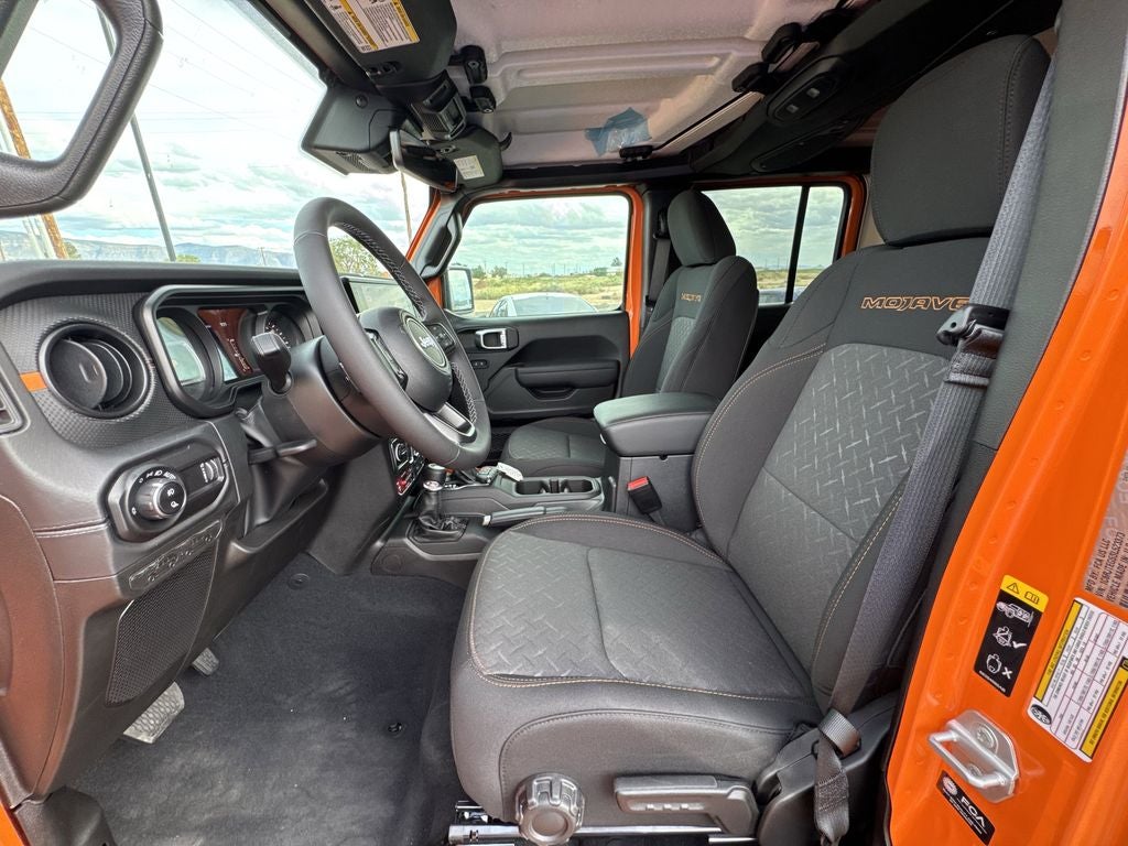 2025 Jeep Gladiator GLADIATOR MOJAVE 4X4