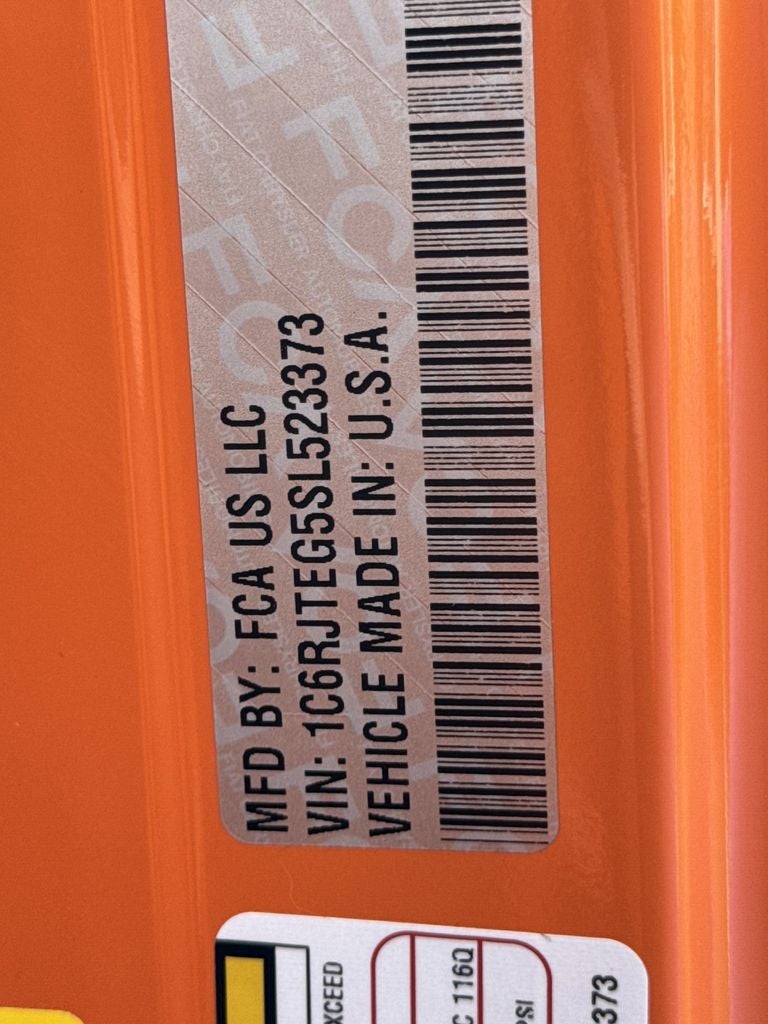 2025 Jeep Gladiator GLADIATOR MOJAVE 4X4