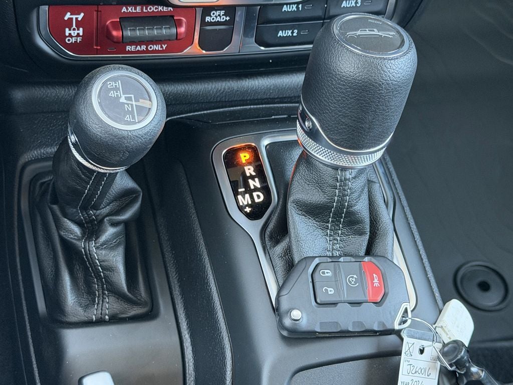 2026 Jeep Gladiator GLADIATOR MOJAVE 4X4