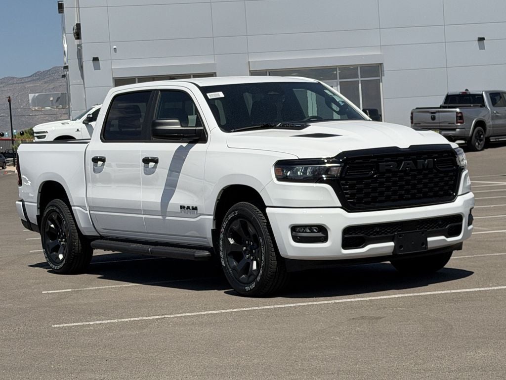 2026 RAM Ram 1500 RAM 1500 EXPRESS CREW CAB 4X4 5'7' BOX