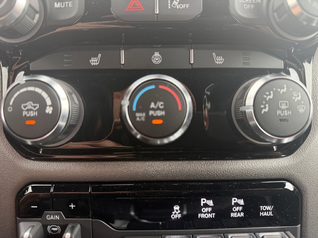 2027 RAM Ram 1500 RAM 1500 BIG HORN CREW CAB 4X4 5'7' BOX