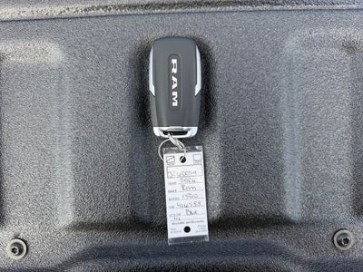 2026 RAM Ram 1500 RAM 1500 EXPRESS CREW CAB 4X4 5'7' BOX