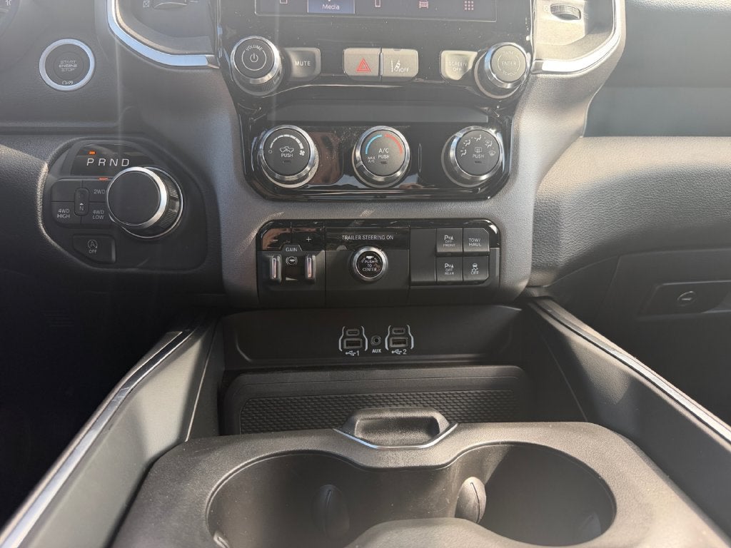 2026 RAM Ram 1500 RAM 1500 EXPRESS CREW CAB 4X4 5'7' BOX