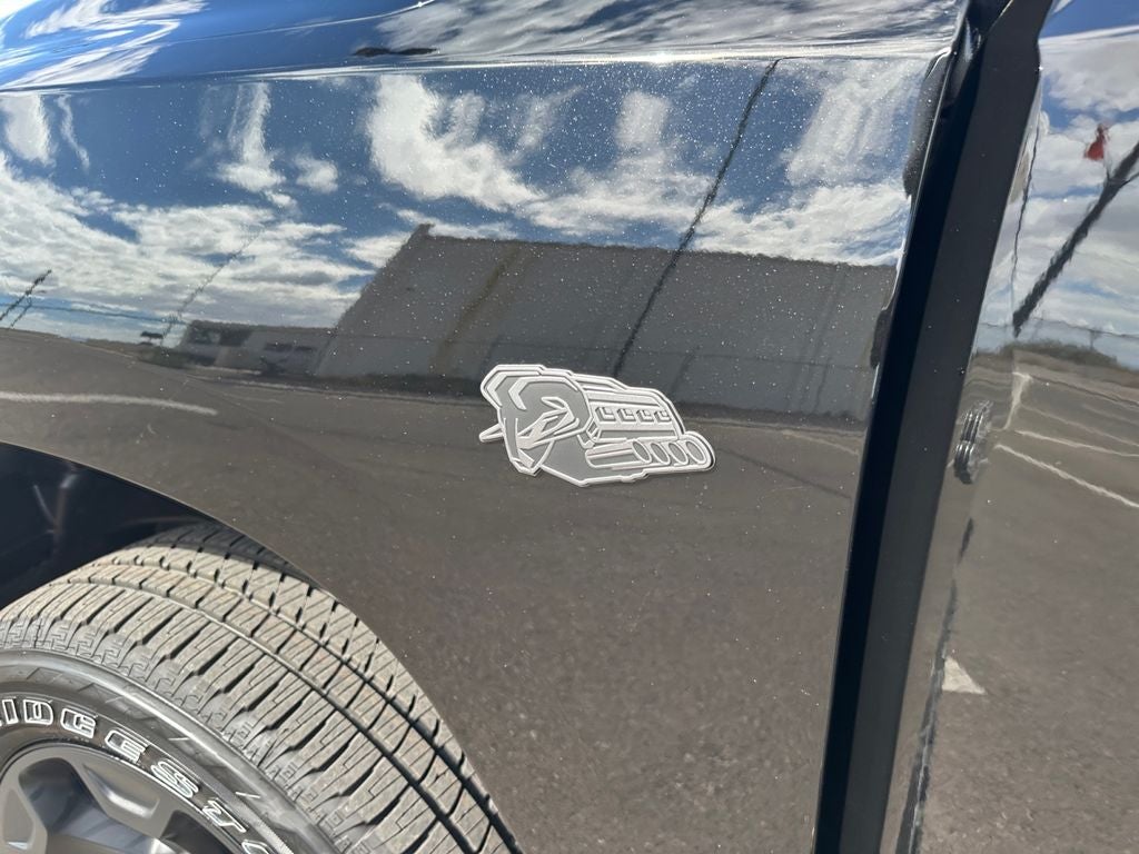 2027 RAM Ram 1500 RAM 1500 EXPRESS CREW CAB 4X4 5'7' BOX
