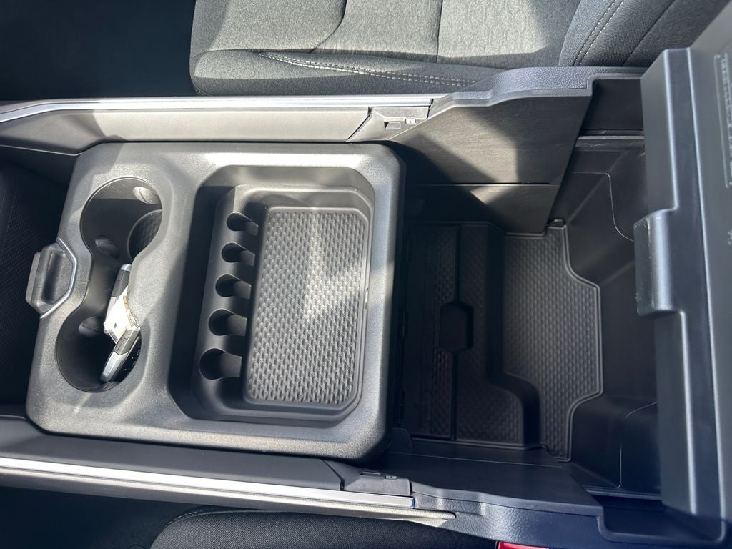 2027 RAM Ram 1500 RAM 1500 EXPRESS CREW CAB 4X4 5'7' BOX
