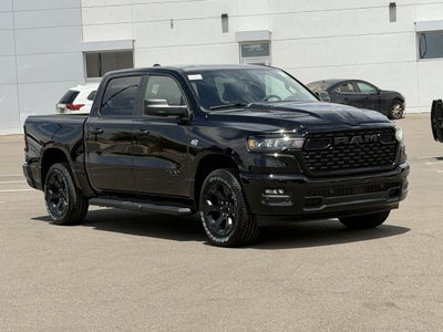 2026 RAM Ram 1500 RAM 1500 EXPRESS CREW CAB 4X4 5'7' BOX