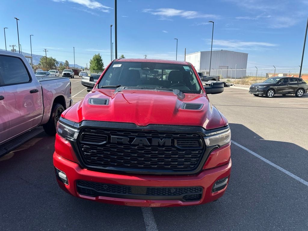 2026 RAM Ram 1500 RAM 1500 EXPRESS CREW CAB 4X4 5'7' BOX