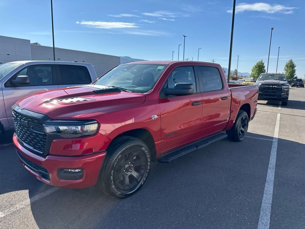 2026 RAM Ram 1500 RAM 1500 EXPRESS CREW CAB 4X4 5'7' BOX