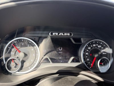 2026 RAM 1500 RAM 1500 EXPRESS CREW CAB 4X4 5'7' BOX