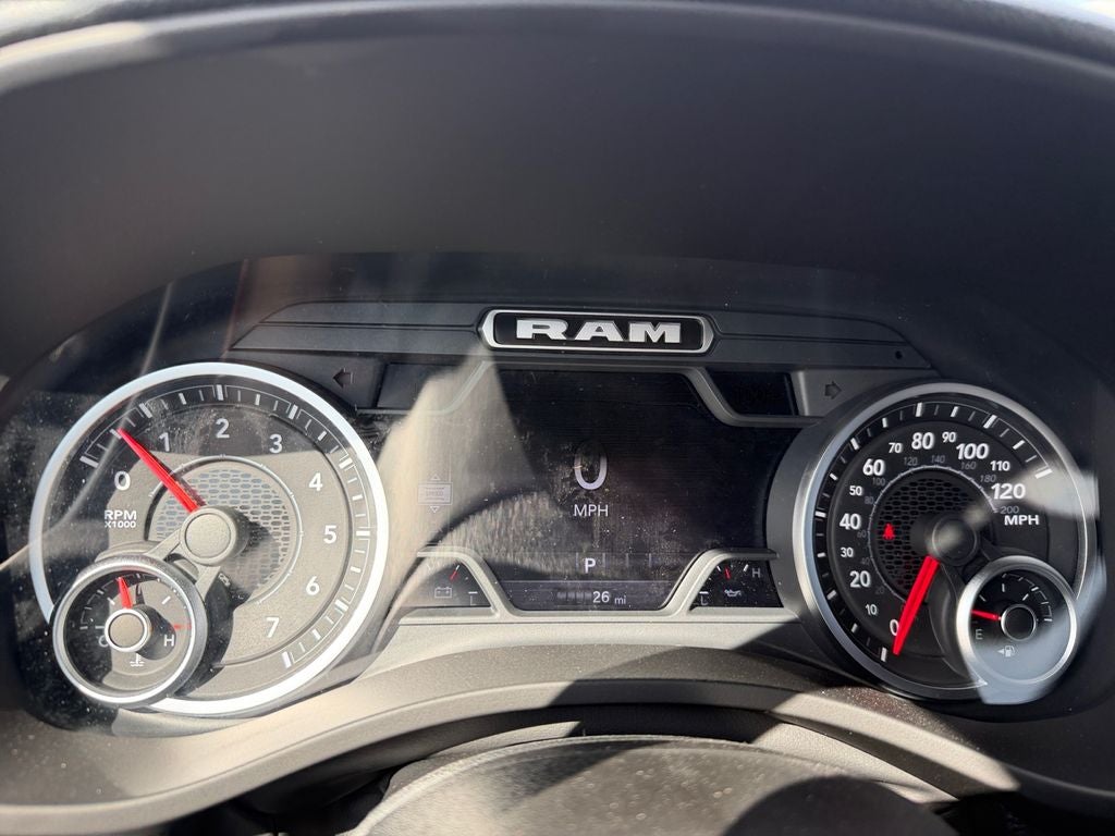 2026 RAM 1500 RAM 1500 EXPRESS CREW CAB 4X4 5'7' BOX