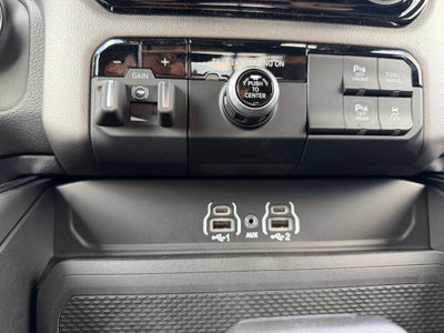 2026 RAM 1500 RAM 1500 EXPRESS CREW CAB 4X4 5'7' BOX