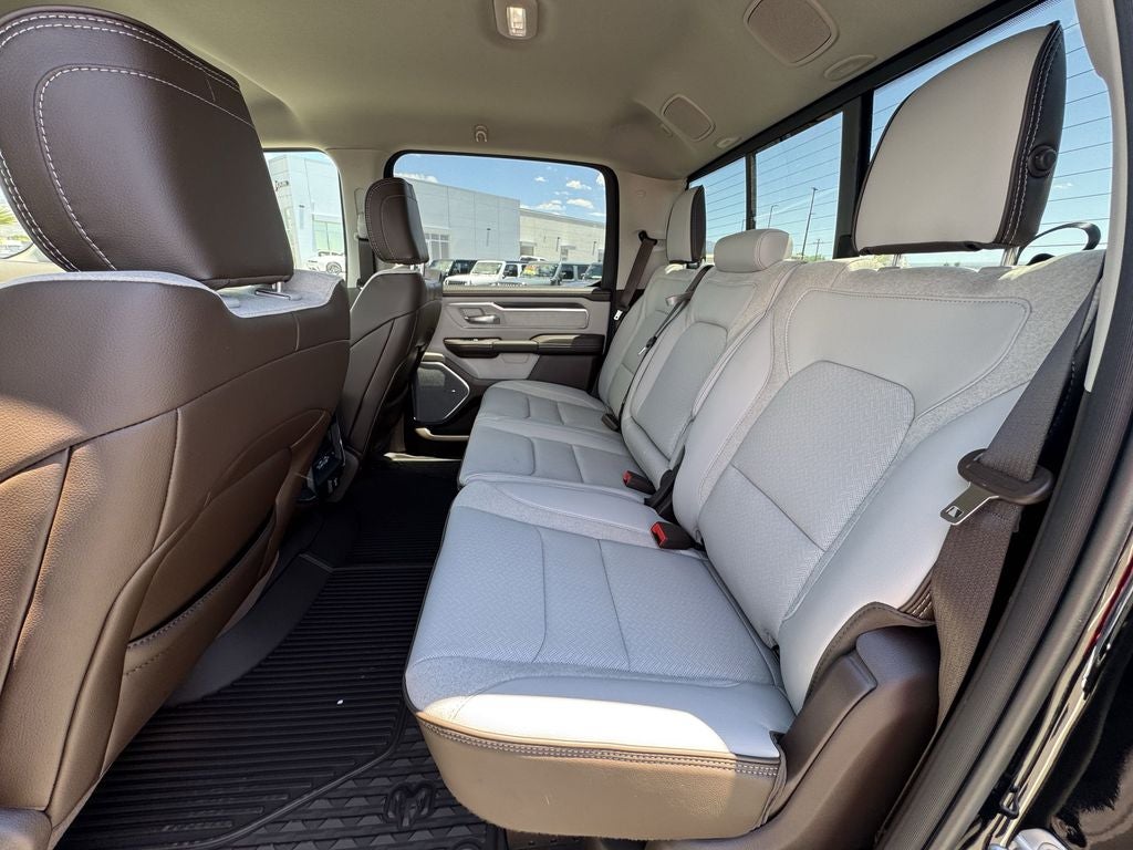 2025 RAM Ram 1500 RAM 1500 LARAMIE CREW CAB 4X4 5'7' BOX