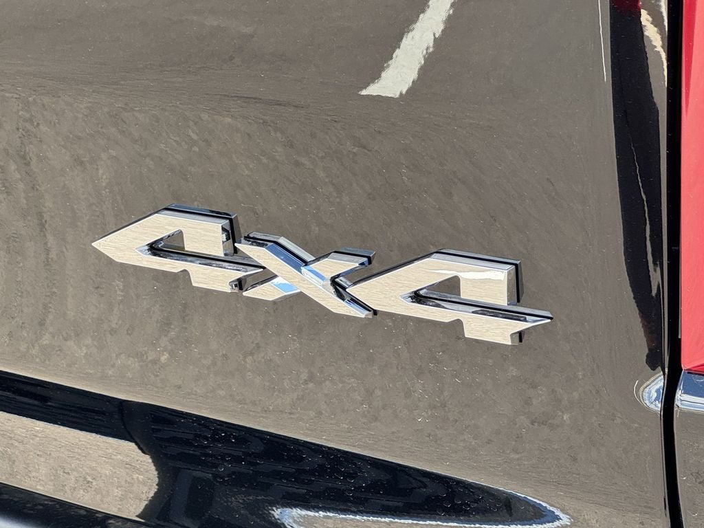 2025 RAM Ram 1500 RAM 1500 LARAMIE CREW CAB 4X4 5'7' BOX