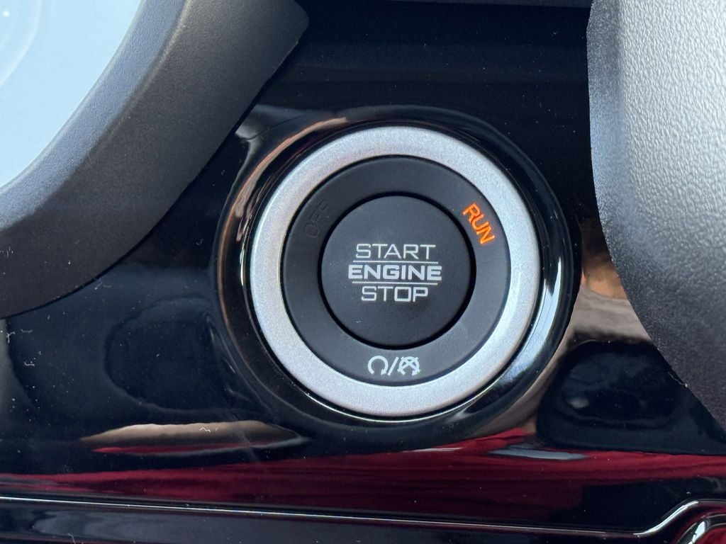 2025 RAM Ram 1500 RAM 1500 LARAMIE CREW CAB 4X4 5'7' BOX