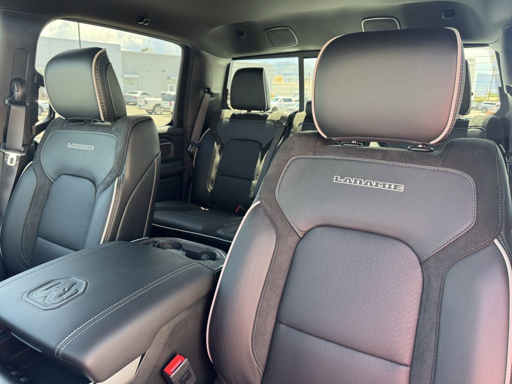 2025 RAM Ram 1500 RAM 1500 LARAMIE CREW CAB 4X4 5'7' BOX