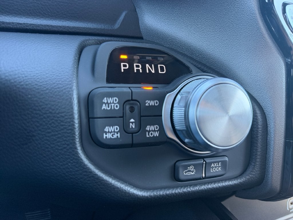 2027 RAM Ram 1500 RAM 1500 REBEL CREW CAB 4X4 5'7' BOX