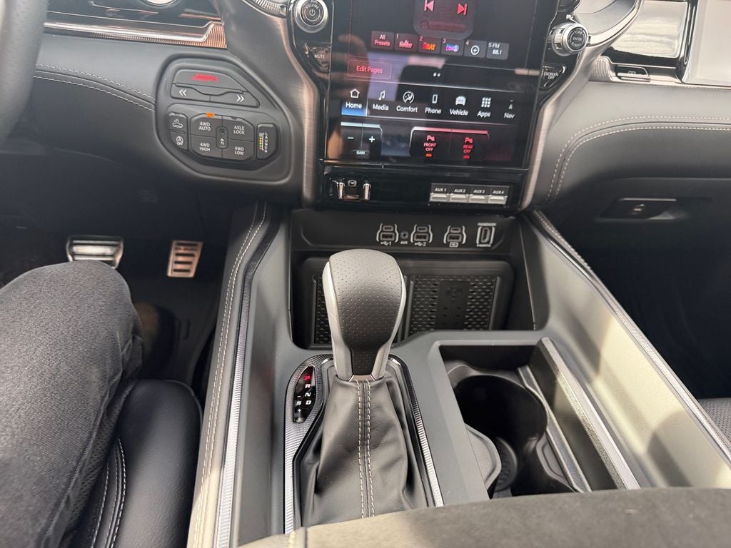 2026 RAM Ram 1500 RAM 1500 RHO CREW CAB 4X4 5'7' BOX
