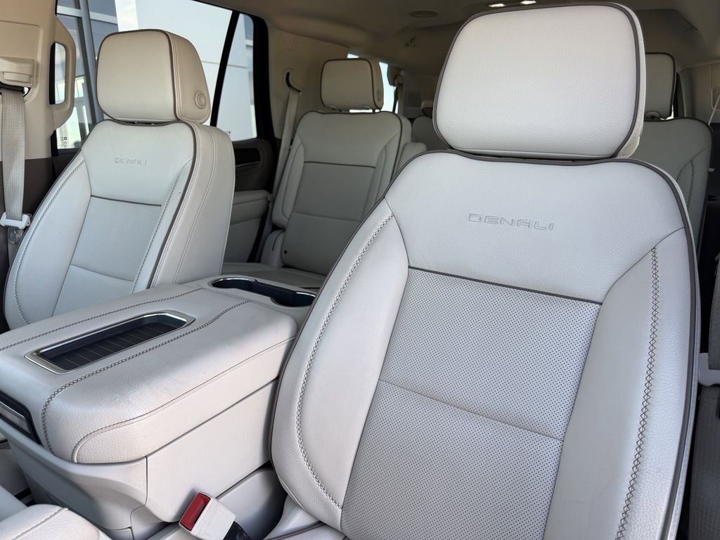 2022 GMC Yukon 4WD Denali