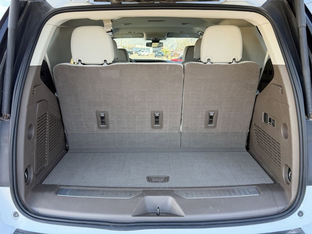 2022 GMC Yukon 4WD Denali