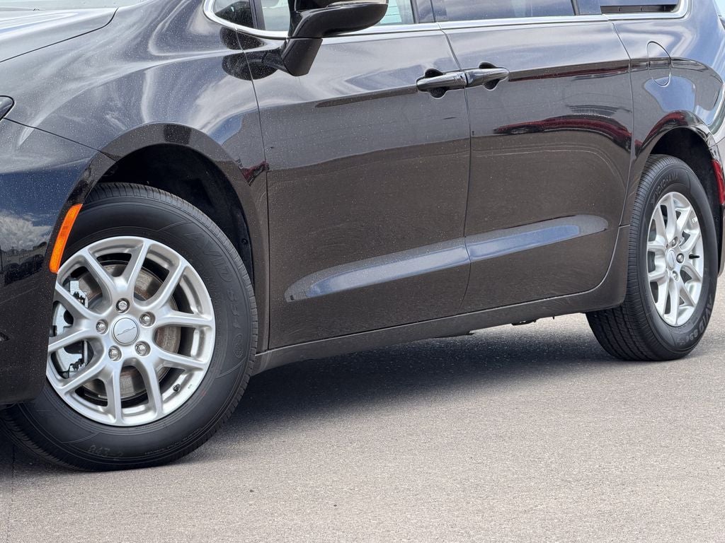 2027 Chrysler Pacifica PACIFICA SELECT