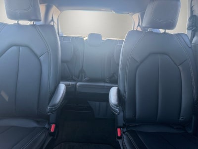 2027 Chrysler Pacifica PACIFICA SELECT