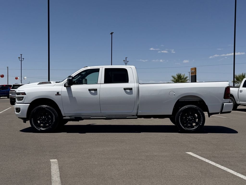 2026 RAM Ram 2500 RAM 2500 BLACK EXPRESS CREW CAB 4X4 8' BOX