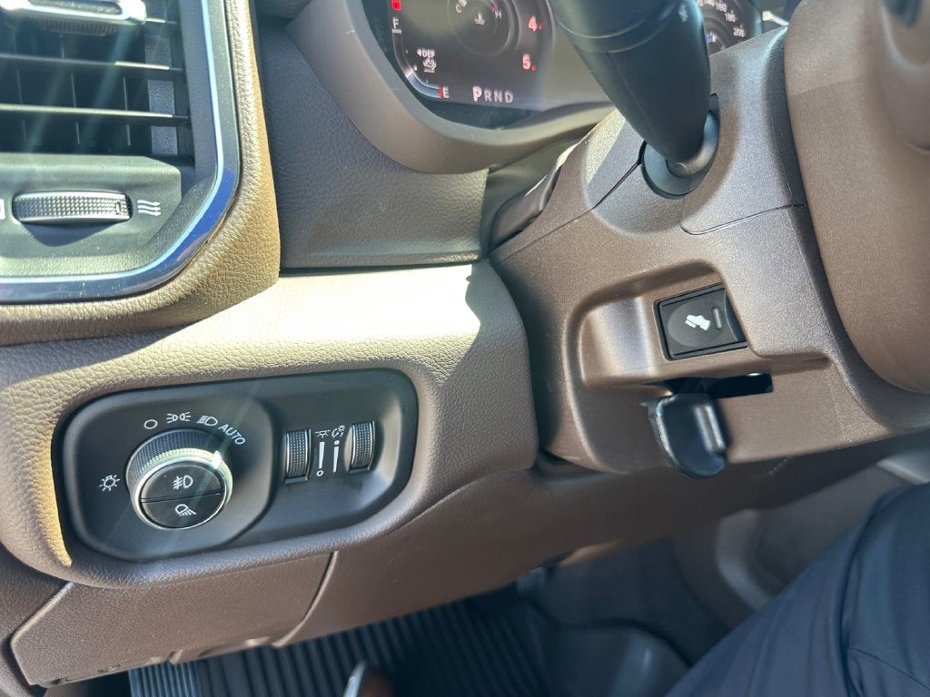 2027 RAM Ram 3500 RAM 3500 LARAMIE CREW CAB 4X4 8' BOX