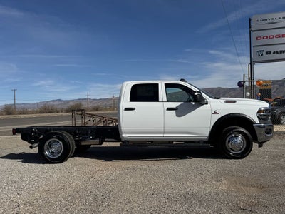 2026 RAM Ram 3500 Chassis Cab RAM 3500 TRADESMAN CREW CAB CHASSIS 4X4 60' CA
