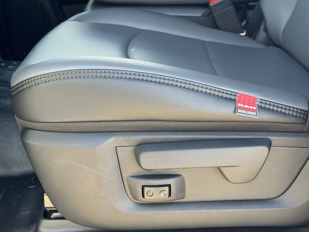 2026 RAM Ram 3500 Chassis Cab RAM 3500 TRADESMAN CREW CAB CHASSIS 4X4 60' CA