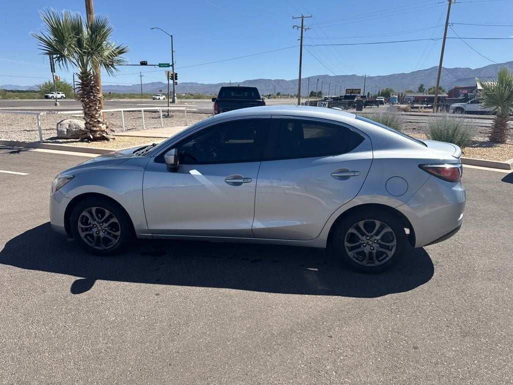 2019 Toyota Yaris LE