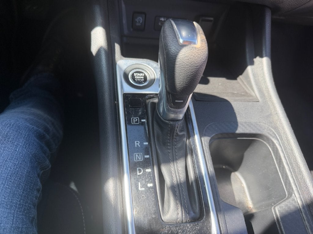 2024 Nissan Sentra SV Xtronic CVT
