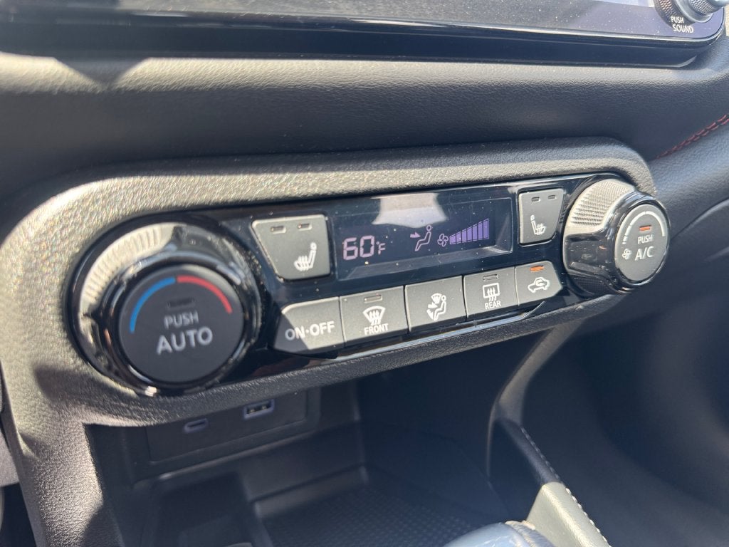 2024 Nissan Kicks SR Xtronic CVT