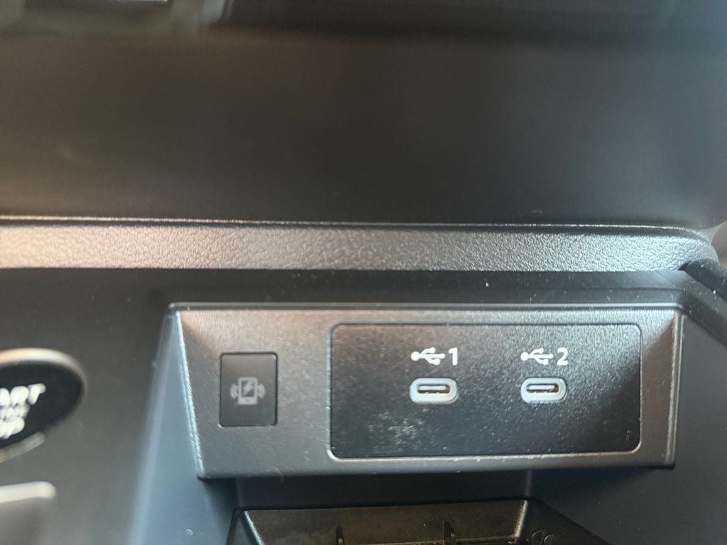 2025 Nissan Kicks SR FWD