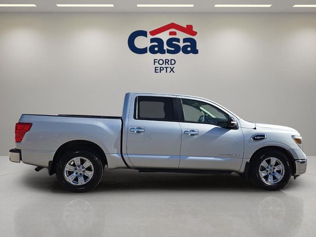 2017 Nissan Titan SV