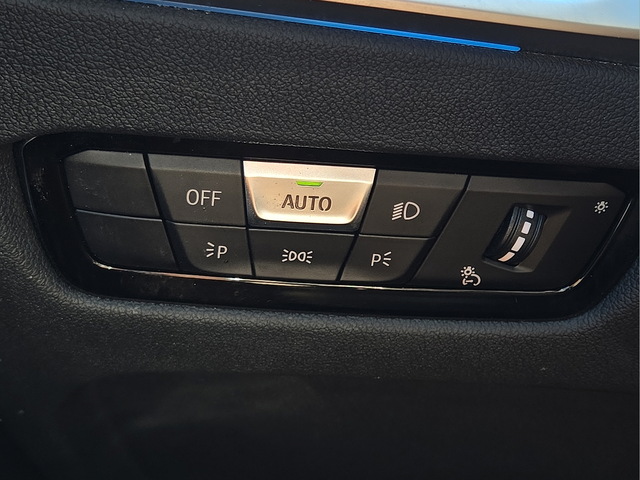 2023 BMW 3 Series 330e iPerformance