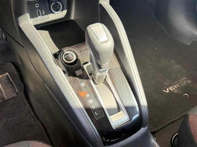 2021 Nissan Versa 1.6 SR