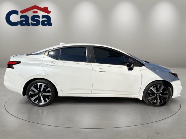 2021 Nissan Versa 1.6 SR