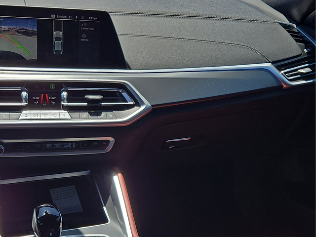 2022 BMW X6 xDrive40i