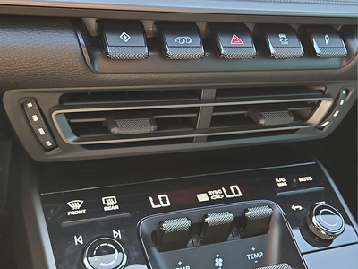 2020 Porsche 911 Carrera 4