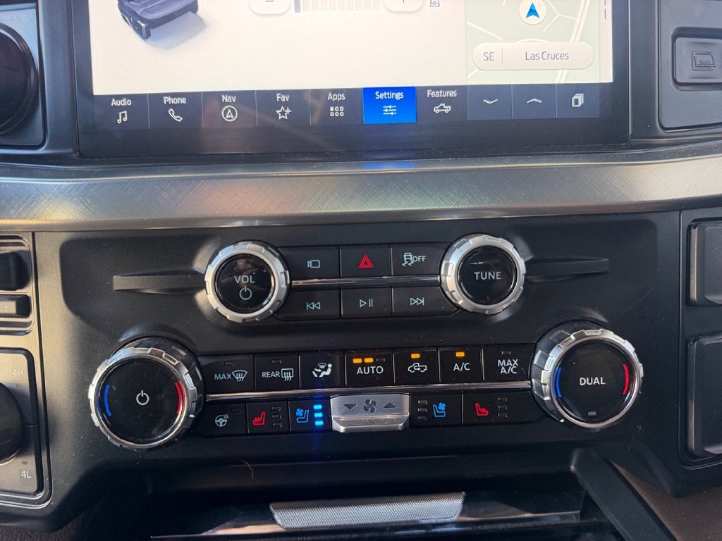 2025 Ford F-350SD King Ranch DRW SUPER CLEAN!!