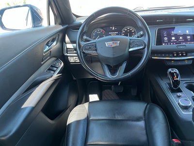 2023 Cadillac XT4 Premium Luxury