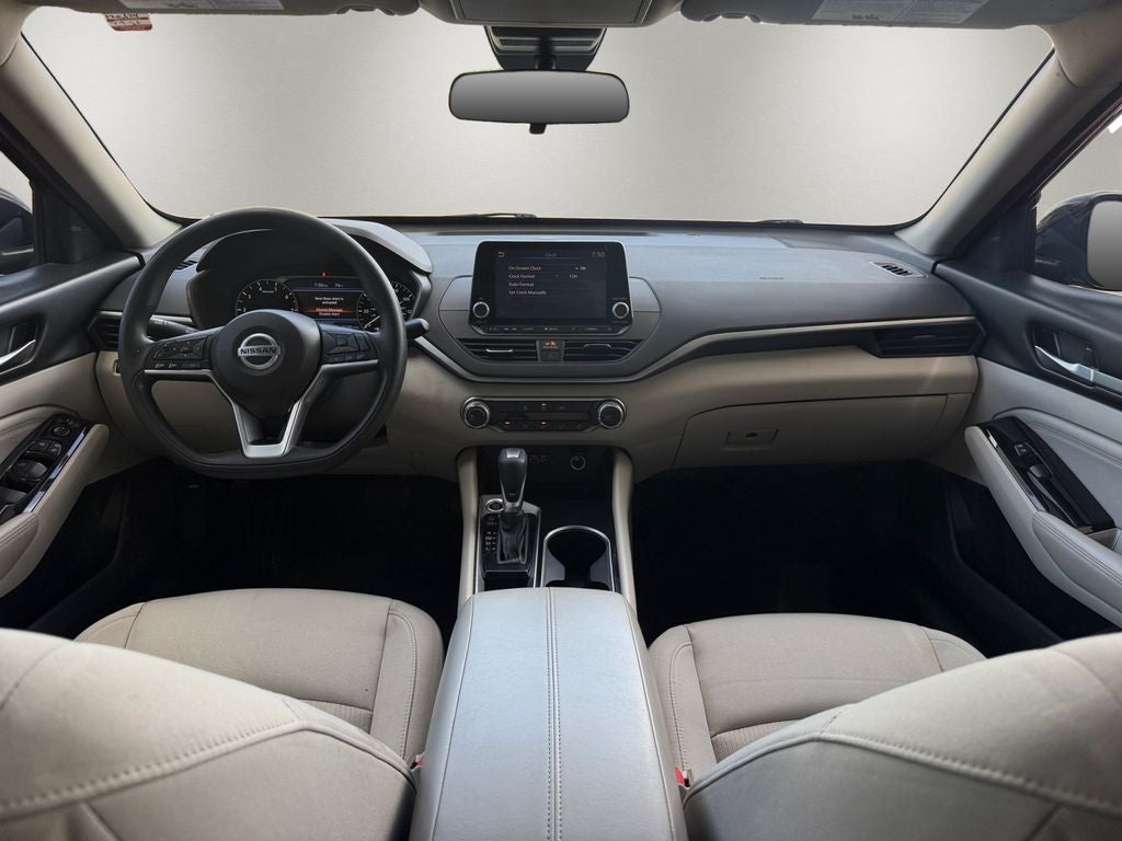 2021 Nissan Altima 2.5 SV