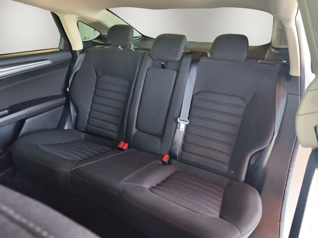 2017 Ford Fusion Hybrid SE