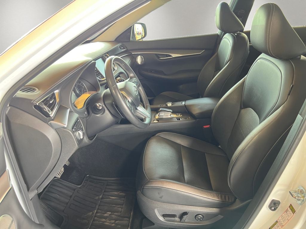 2023 INFINITI QX50 LUXE