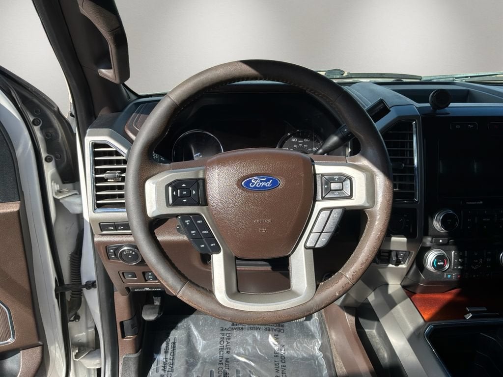 2017 Ford Super Duty F-250 SRW Lariat