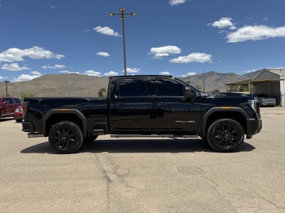2025 GMC Sierra 2500 HD AT4